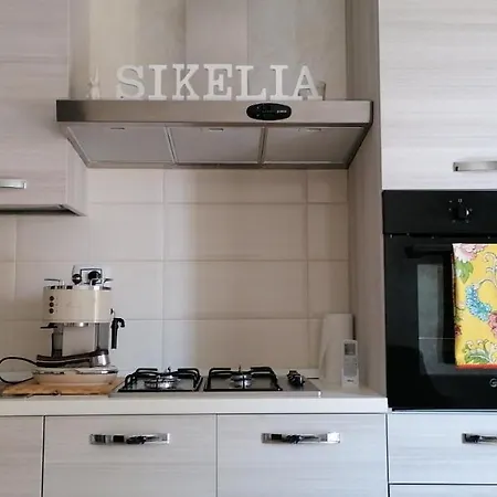 Sikelia Giardini Naxos